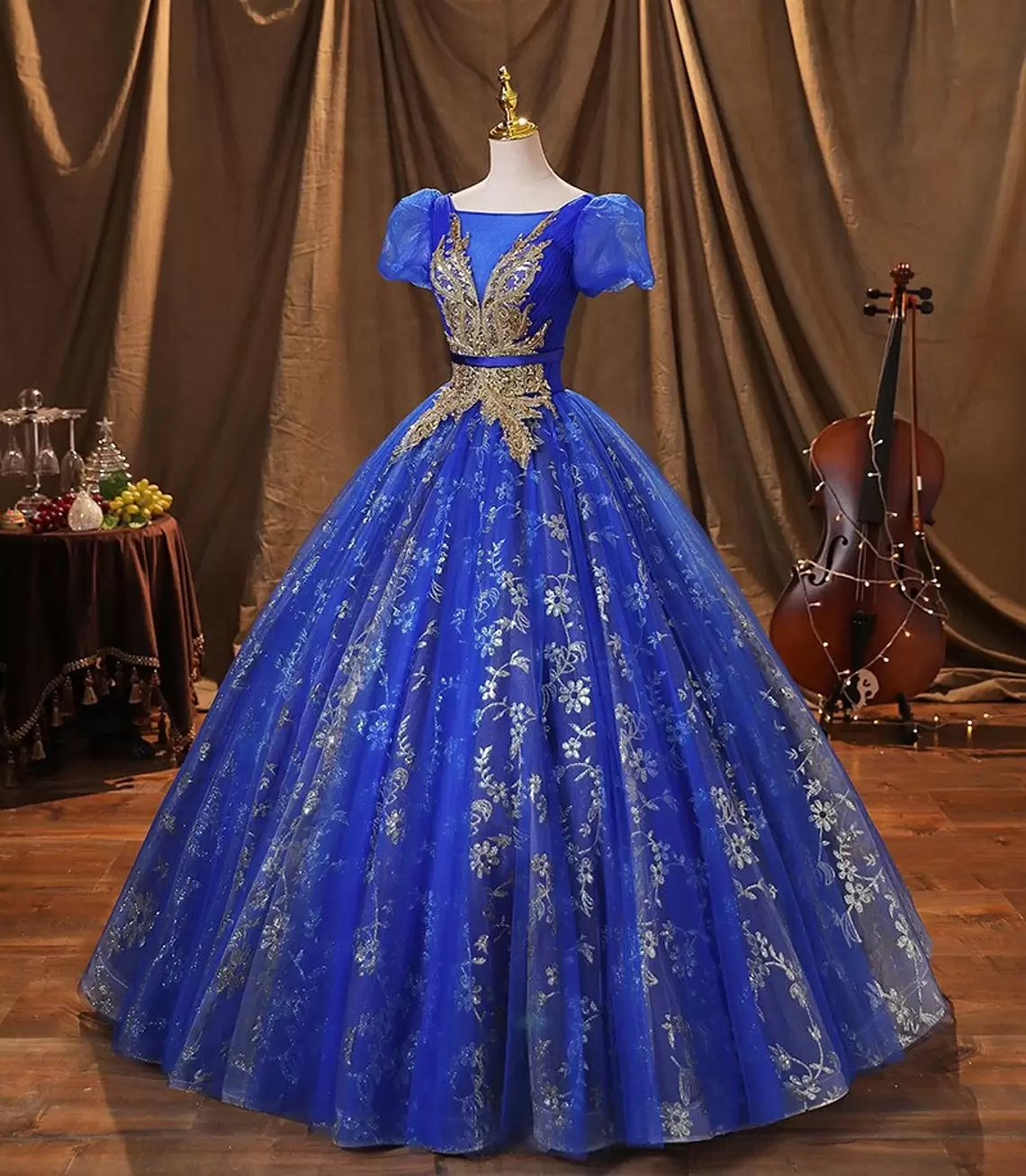 Vintage Classic Glitter Tulle Royal Blue Short Sleeve Quinceanera Dress